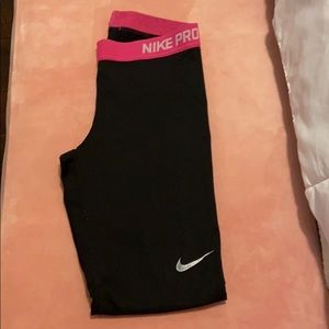 Nike pro
